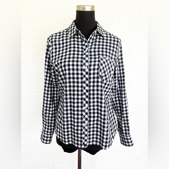 UNTUCKit Tops - Untuckit Cora Tailored Navy Plaid Cotton Button Down Shirt Womens Size 8